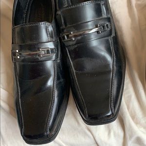Dressing shoes